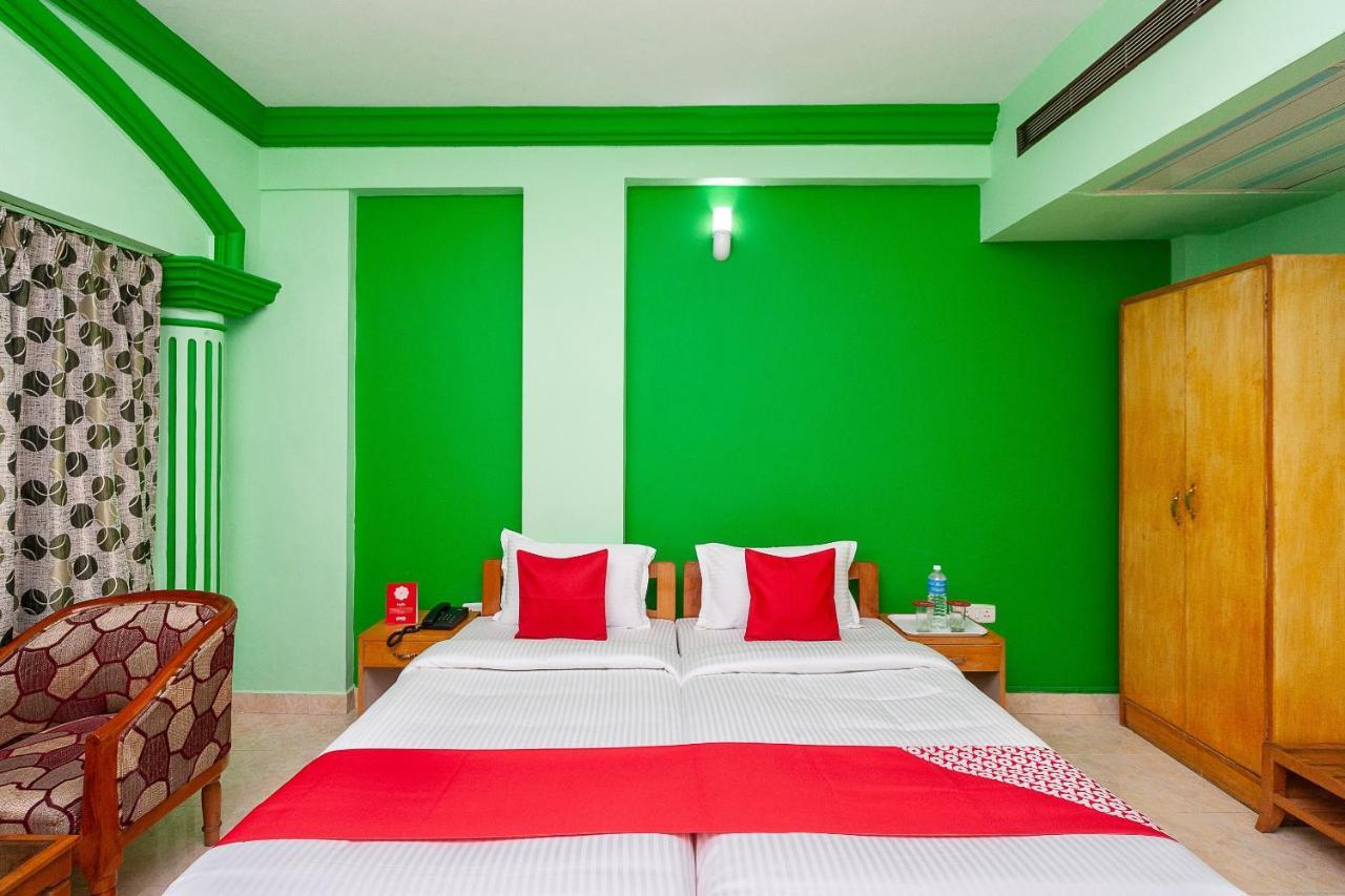 Hotel Manhattan Chennai Ngoại thất bức ảnh