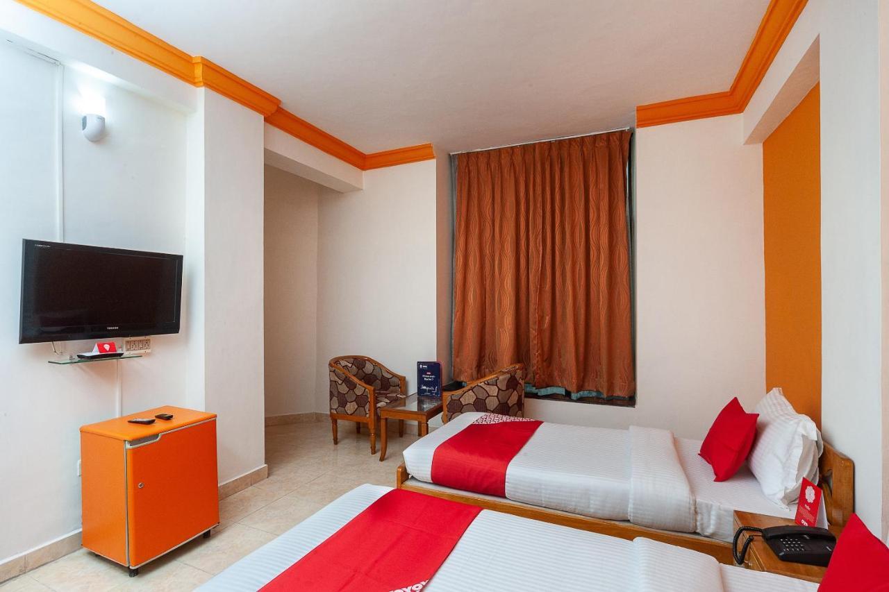 Hotel Manhattan Chennai Ngoại thất bức ảnh