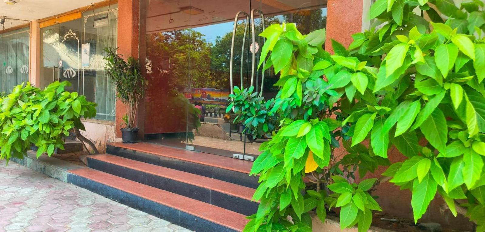 Hotel Manhattan Chennai Ngoại thất bức ảnh