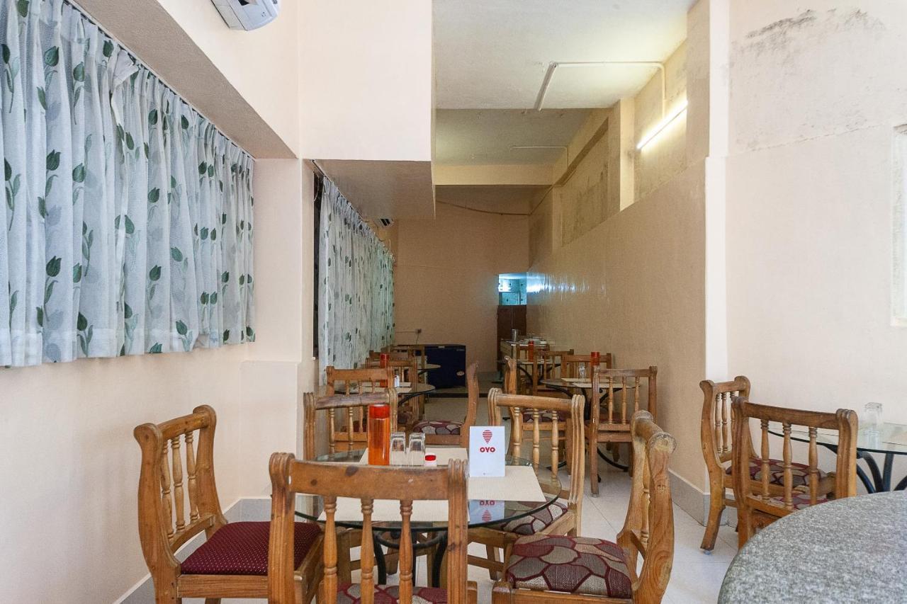 Hotel Manhattan Chennai Ngoại thất bức ảnh